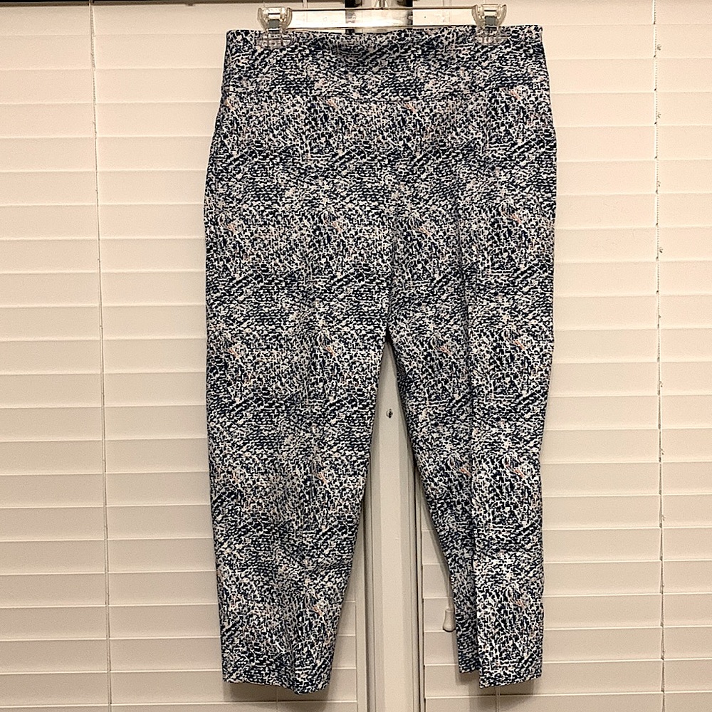 New Directions Capris Size 10